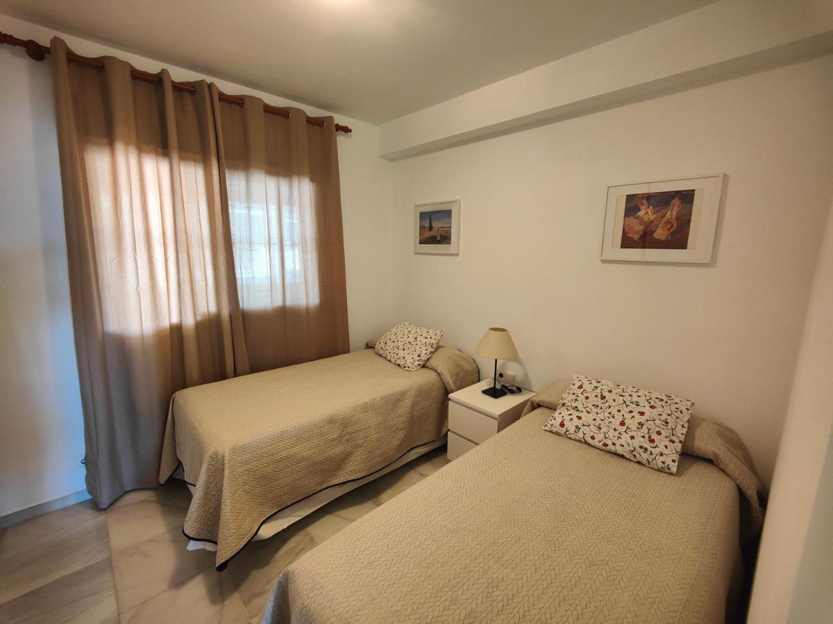 Apartamento Cerca De La Playa Con Piscina Фуэнхирола Экстерьер фото